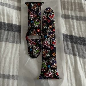 NWOT Apple Watch band. Sugar skull